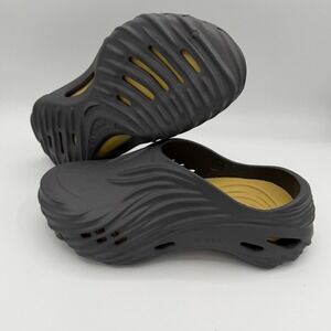 Crocs Echo Wave Black Sand 210521-0LD Men Size 9 New Sandals Slippers Comfort